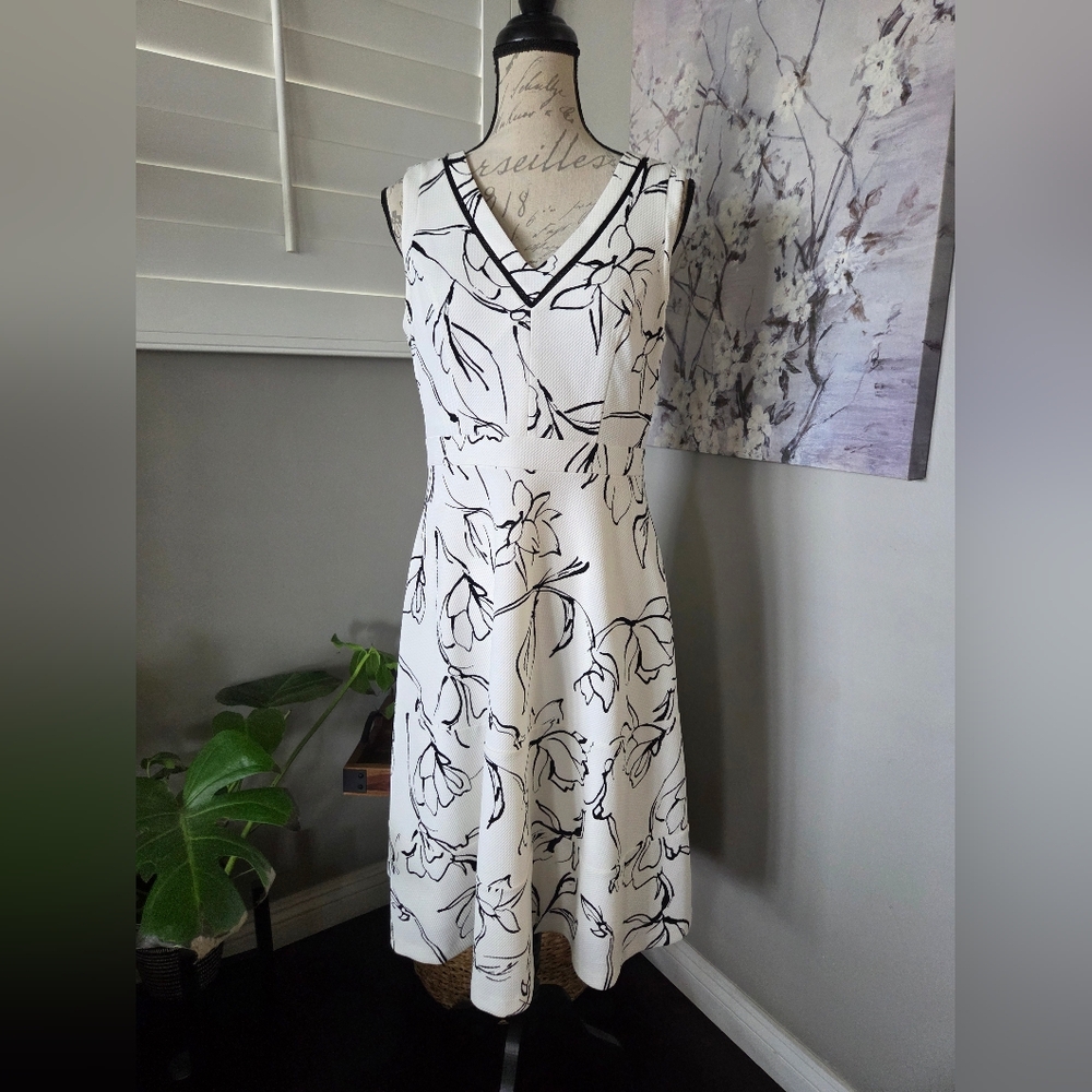 Karl Lagerfeld Black and White Sheath Midi Dress V-Neck